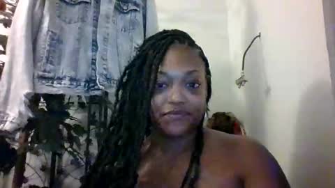 Snapshot of footnomenal chatting on 09/29/25, 11:31 footnomenal online show from 09/29/25, 11:31