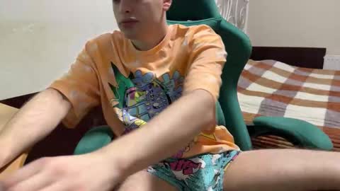 Alex online show from 02/11/26, 01:16