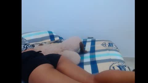 emely and felix online show from 01/28/25, 04:08