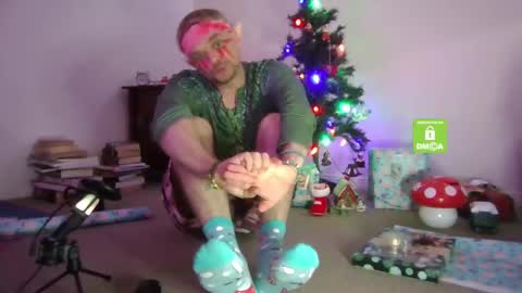 Snapshot of forest_brat chatting on 12/07/24, 02:53 forest brat online show from 12/07/24, 02:53