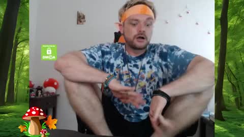 Snapshot of forest_brat chatting on 01/18/25, 02:25 forest brat online show from 01/18/25, 02:25