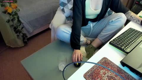     online show from 01/12/25, 03:03