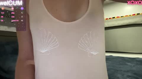 Snapshot of foreverkinkyy chatting on 02/20/25, 01:36 Elaine online show from 02/20/25, 01:36