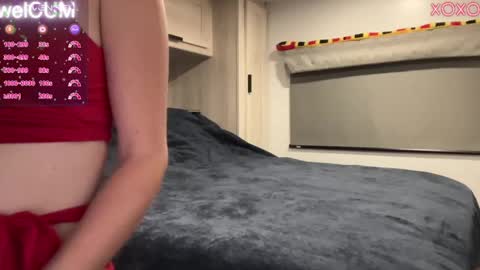 Snapshot of foreverkinkyy chatting on 03/05/25, 01:52 Elaine online show from 03/05/25, 01:52