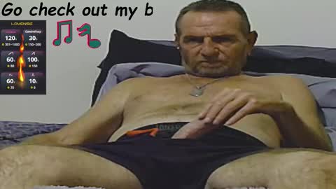 Snapshot of forexxxx_man chatting on 01/12/26, 01:44 doc online show from 01/12/26, 01:44