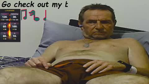 Snapshot of forexxxx_man chatting on 03/04/26, 02:06 doc online show from 03/04/26, 02:06