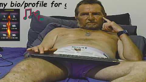 Snapshot of forexxxx_man chatting on 04/28/26, 10:31 doc online show from 04/28/26, 10:31