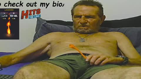 Snapshot of forexxxx_man chatting on 05/04/26, 01:01 doc online show from 05/04/26, 01:01