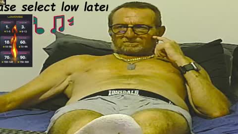 Snapshot of forexxxx_man chatting on 06/04/26, 10:10 doc online show from 06/04/26, 10:10