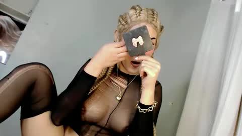 Snapshot of forget_me_not69 chatting on 10/29/25, 10:11 KHATRINA STACIE MARIE online show from 10/29/25, 10:11