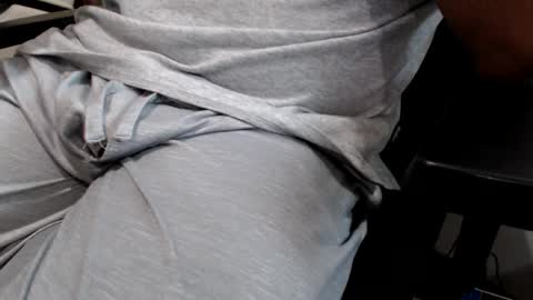 foster19422002 online show from 12/30/24, 09:19