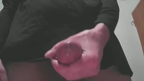 Snapshot of fountainofcumxix chatting on 04/15/26, 05:03 fountainofcumxix online show from 04/15/26, 05:03