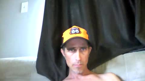 Snapshot of fouraide42 chatting on 06/04/26, 10:16 fouraide42 online show from 06/04/26, 10:16