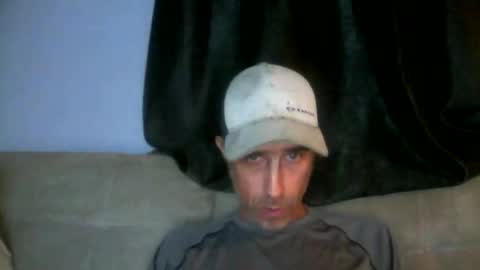 Snapshot of fouraide42 chatting on 06/09/26, 04:57 fouraide42 online show from 06/09/26, 04:57