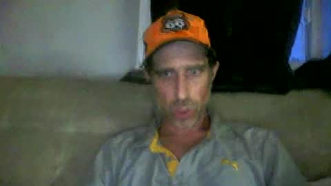 Snapshot of fouraide42 chatting on 06/12/26, 01:15 fouraide42 online show from 06/12/26, 01:15
