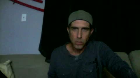 Snapshot of fouraide42 chatting on 06/15/26, 02:58 fouraide42 online show from 06/15/26, 02:58