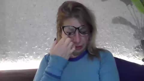 fox_red_lady7 online show from 12/05/24, 09:28