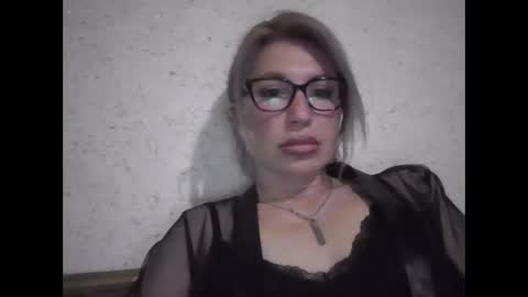 fox_red_lady7 online show from 03/19/26, 07:18