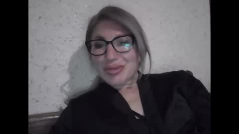 fox_red_lady7 online show from 03/24/26, 08:47