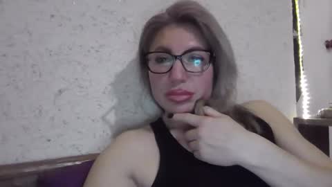 fox_red_lady7 online show from 03/26/26, 08:03