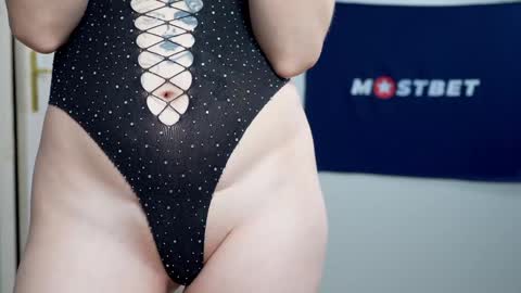 CUSTOM PHOTOS AND VIDEOS -  online show from 01/10/25, 06:28