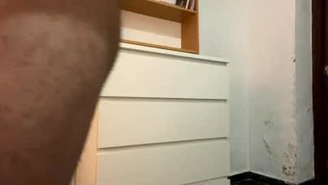 Snapshot of foxfreshwill chatting on 11/10/25, 06:01 foxfreshwill online show from 11/10/25, 06:01