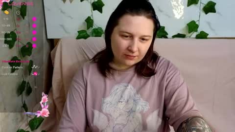 Snapshot of foxgirlandmerguis chatting on 04/06/26, 06:03 Belinda online show from 04/06/26, 06:03