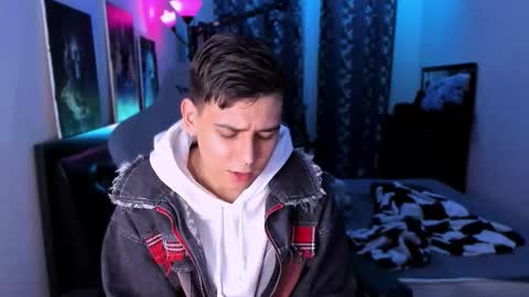 Foxicfu online show from 09/27/25, 02:11