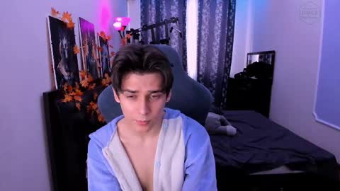 Snapshot of foxicfu chatting on 01/06/26, 09:24 Foxicfu online show from 01/06/26, 09:24