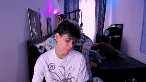 Snapshot of foxicfu chatting on 03/03/26, 11:27 Foxicfu online show from 03/03/26, 11:27