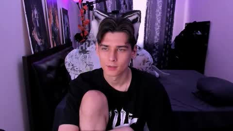 Snapshot of foxicfu chatting on 03/17/26, 11:02 Foxicfu online show from 03/17/26, 11:02