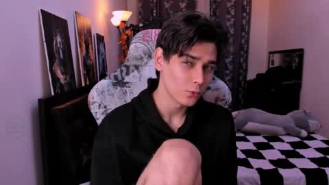 Snapshot of foxicfu chatting on 04/20/26, 03:59 Foxicfu online show from 04/20/26, 03:59