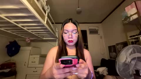 Snapshot of foxieeealona chatting on 04/13/26, 07:08 Alicia Baby online show from 04/13/26, 07:08