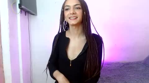 Snapshot of foxkatty69 chatting on 03/03/25, 02:04 Katty online show from 03/03/25, 02:04