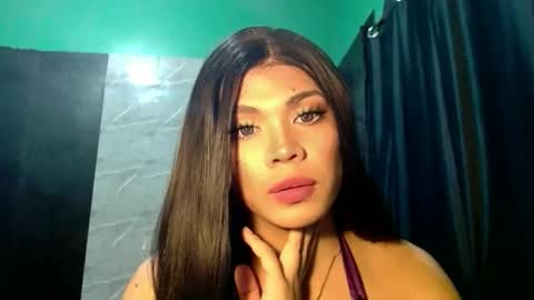 Snapshot of foxli_xx chatting on 05/17/26, 11:56 KITTY online show from 05/17/26, 11:56