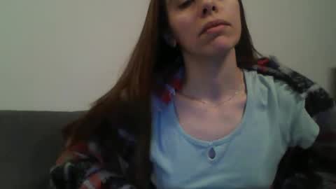 Snapshot of foxmoony chatting on 01/19/25, 03:21 FoxMoony online show from 01/19/25, 03:21