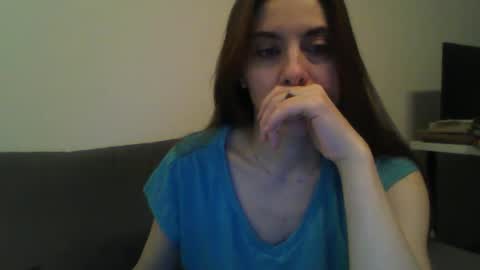 Snapshot of foxmoony chatting on 01/21/25, 07:28 FoxMoony online show from 01/21/25, 07:28