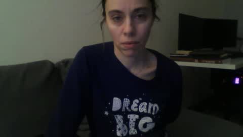 Snapshot of foxmoony chatting on 02/13/25, 07:42 FoxMoony online show from 02/13/25, 07:42