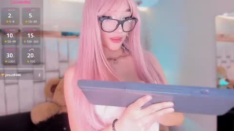 Snapshot of foxxxypink chatting on 06/16/26, 08:00 fox with 3 xs online show from 06/16/26, 08:00