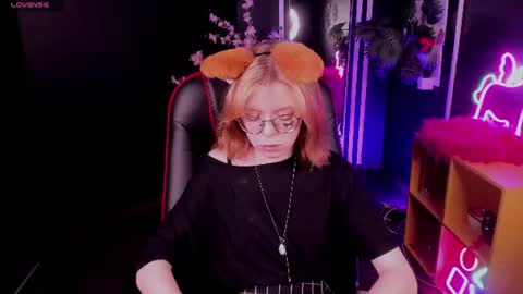 Polly online show from 06/14/26, 06:15