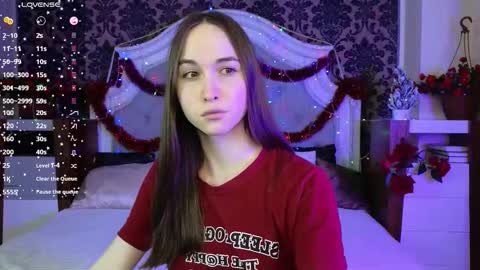 Snapshot of foxxy_girl_ chatting on 01/10/26, 04:47 andice online show from 01/10/26, 04:47