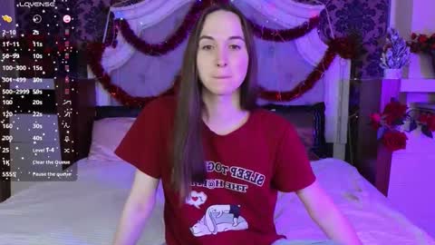 Snapshot of foxxy_girl_ chatting on 01/11/26, 04:56 andice online show from 01/11/26, 04:56