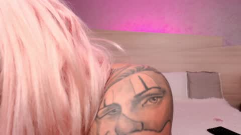 Snapshot of foxxyclarise chatting on 01/25/25, 07:06 Clarise online show from 01/25/25, 07:06