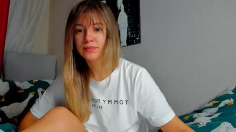 Foxy online show from 11/03/25, 12:13