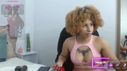 Snapshot of foxy_lexy chatting on 03/11/25, 10:07 foxy_lexy online show from 03/11/25, 10:07