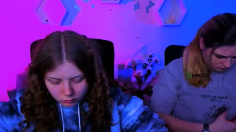 foxy_tease_ online show from 11/25/25, 08:20