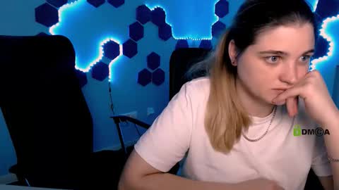 foxy_tease_ online show from 11/28/25, 09:56