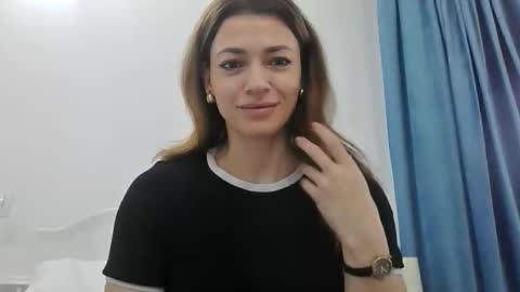 Adela - Single mom. 40 y online show from 02/04/26, 07:47