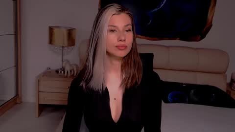 Snapshot of foxydevilish chatting on 02/15/25, 04:34 Fox online show from 02/15/25, 04:34