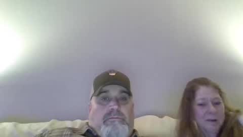 Snapshot of foxyfang chatting on 01/08/25, 04:02 foxyfang online show from 01/08/25, 04:02